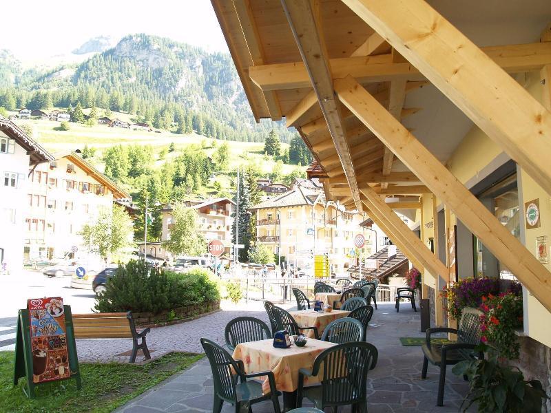 Hotel Ladina Campitello di Fassa Exterior foto