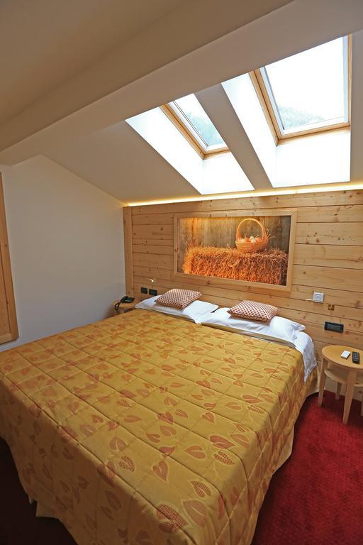 Hotel Ladina Campitello di Fassa Quarto foto